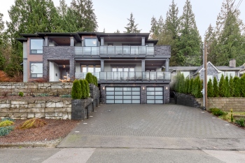 2333-Henry-St-Port-Moody-360hometours-02s