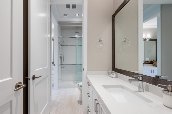 2333-Henry-St-Port-Moody-360hometours-38s